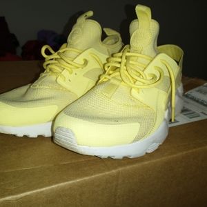 Women's nike running shoes